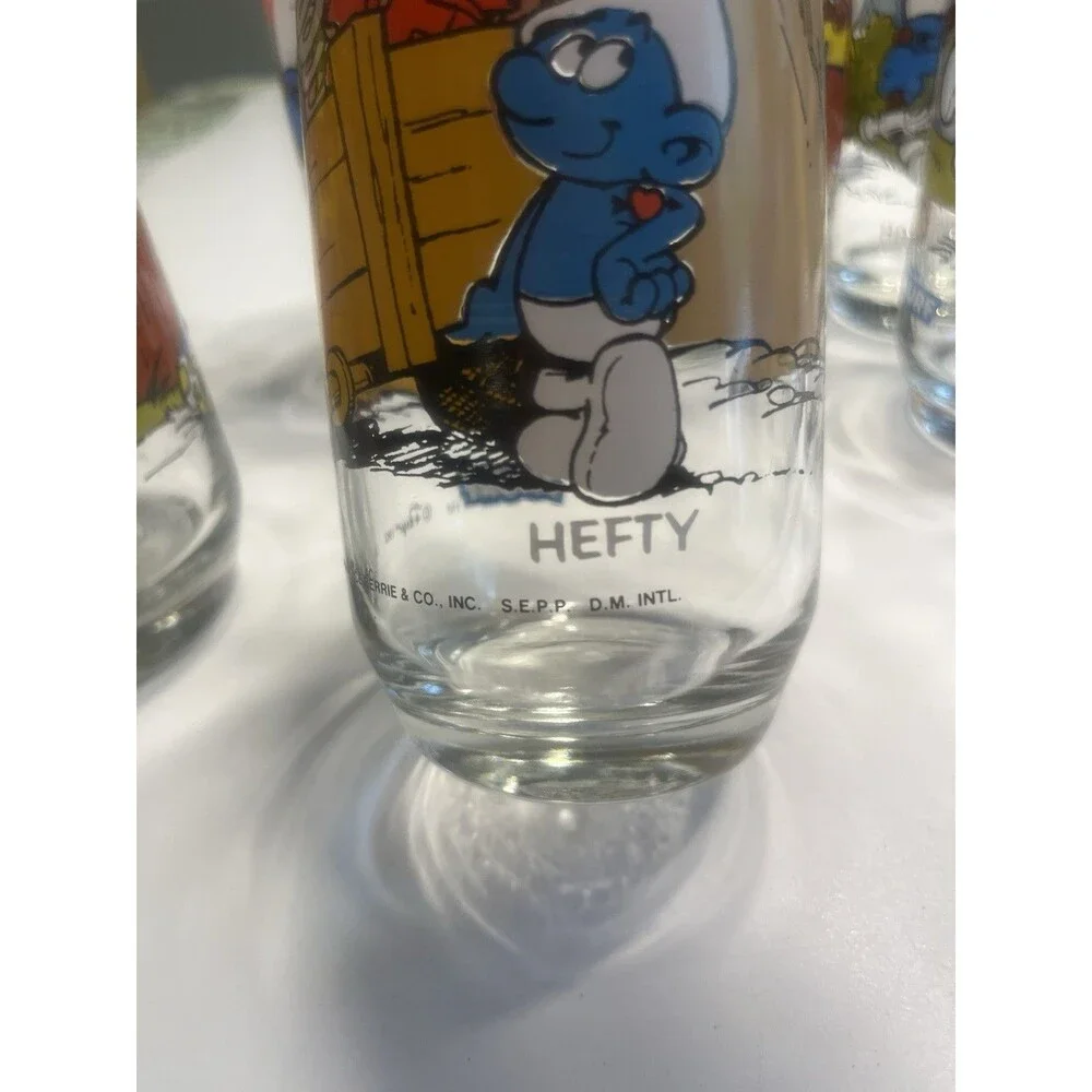 6 Vintage Collectible Smurfs Drinking Glasses Hardee's PEYO 1983 1982 Tumblers